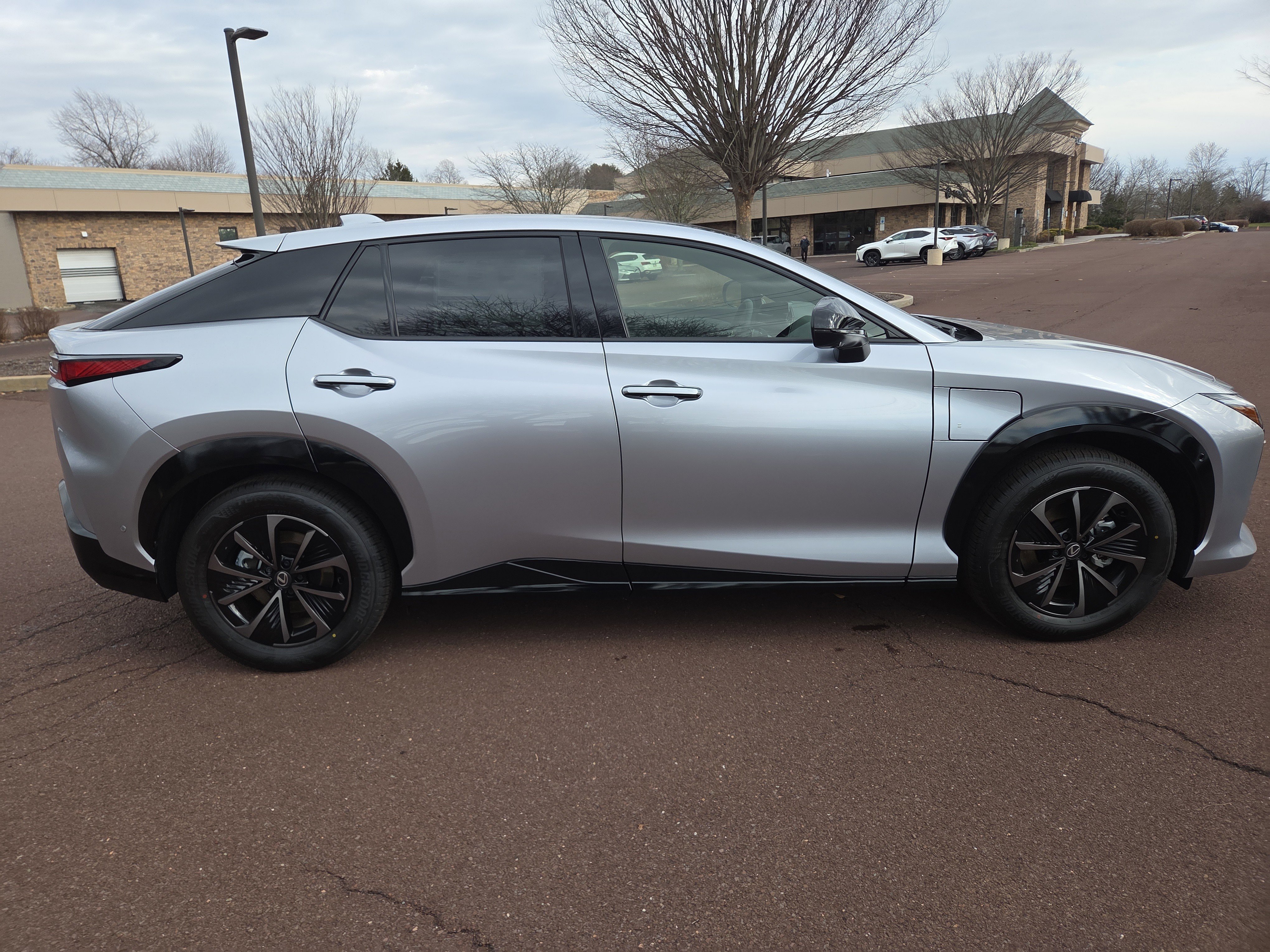 New 2026 Lexus RZ 350e 2WD image 2