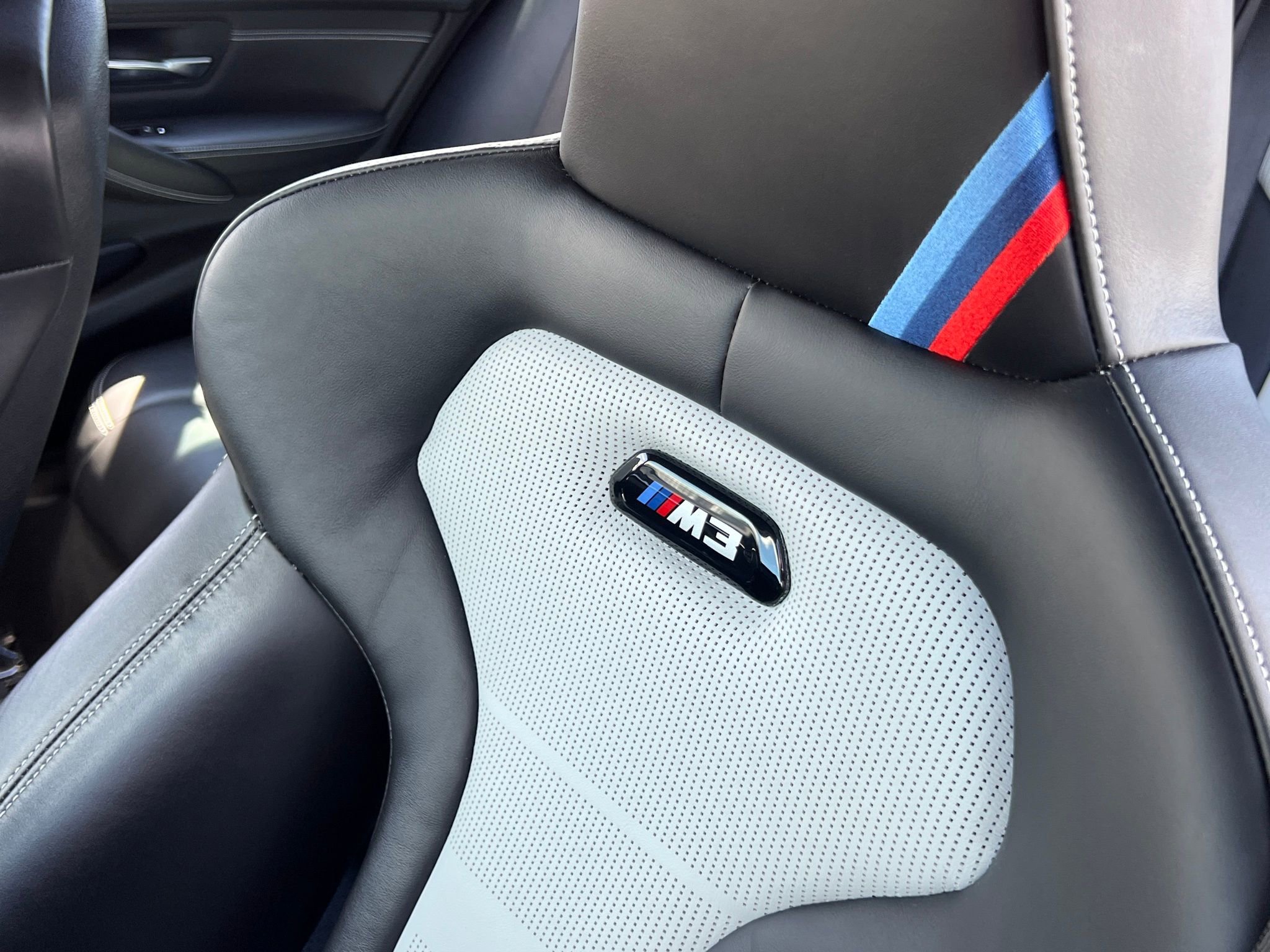 Used 2018 BMW M3 CS w/ Executive Package image 36
