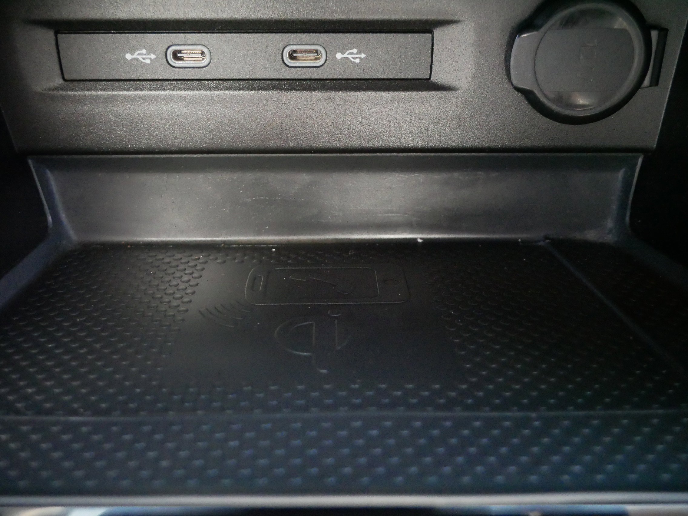 Certified 2023 Volkswagen Taos SE w/ Black Wheel Package image 28