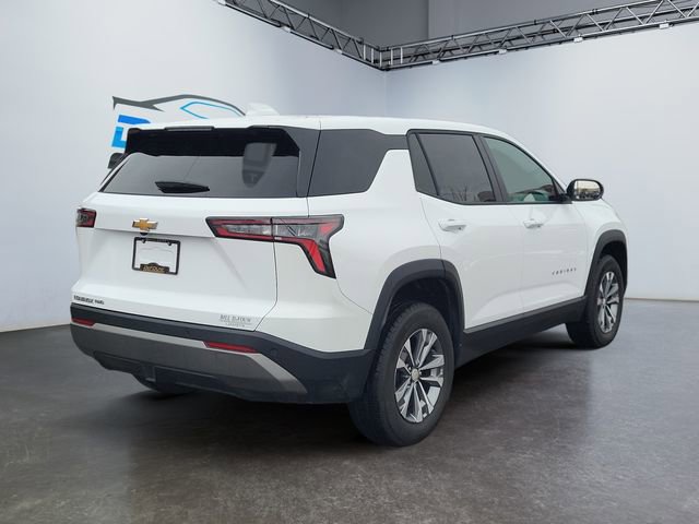 Used 2026 Chevrolet Equinox LT image 3