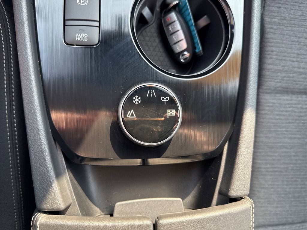 Used 2021 Nissan Rogue SV image 33