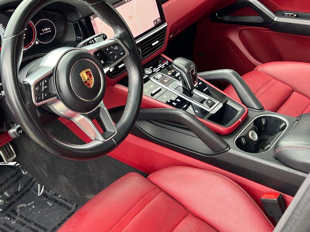 Used 2021 Porsche Cayenne GTS w/ Premium Package Plus image 31