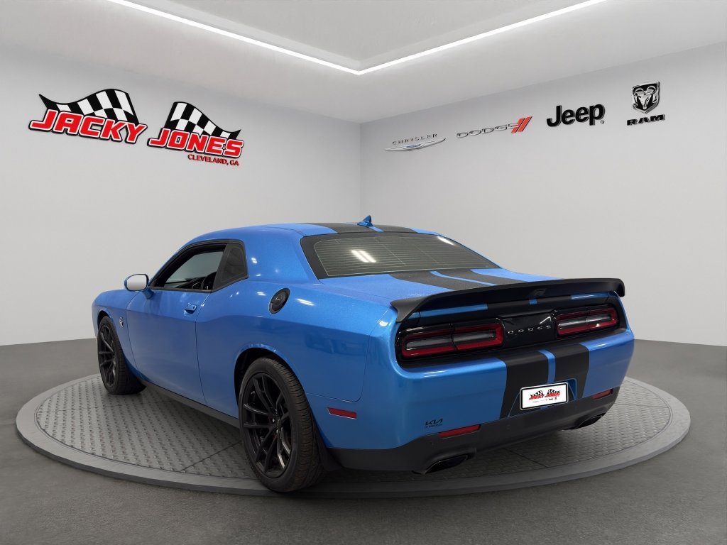 Used 2023 Dodge Challenger SRT Hellcat RWD image 6