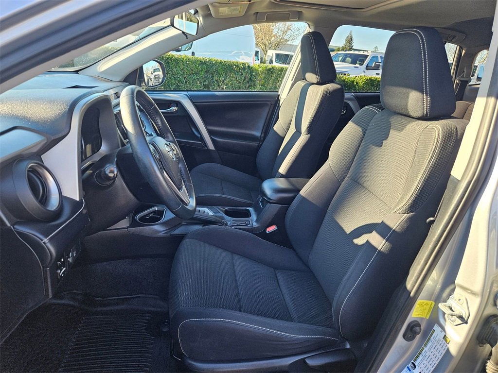 Used 2018 Toyota RAV4 XLE image 14