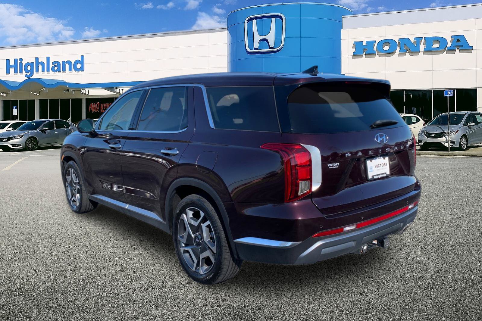Used 2024 Hyundai Palisade Limited AWD/4WD image 3