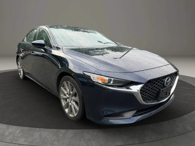 Used 2021 MAZDA MAZDA3 s FWD image 3
