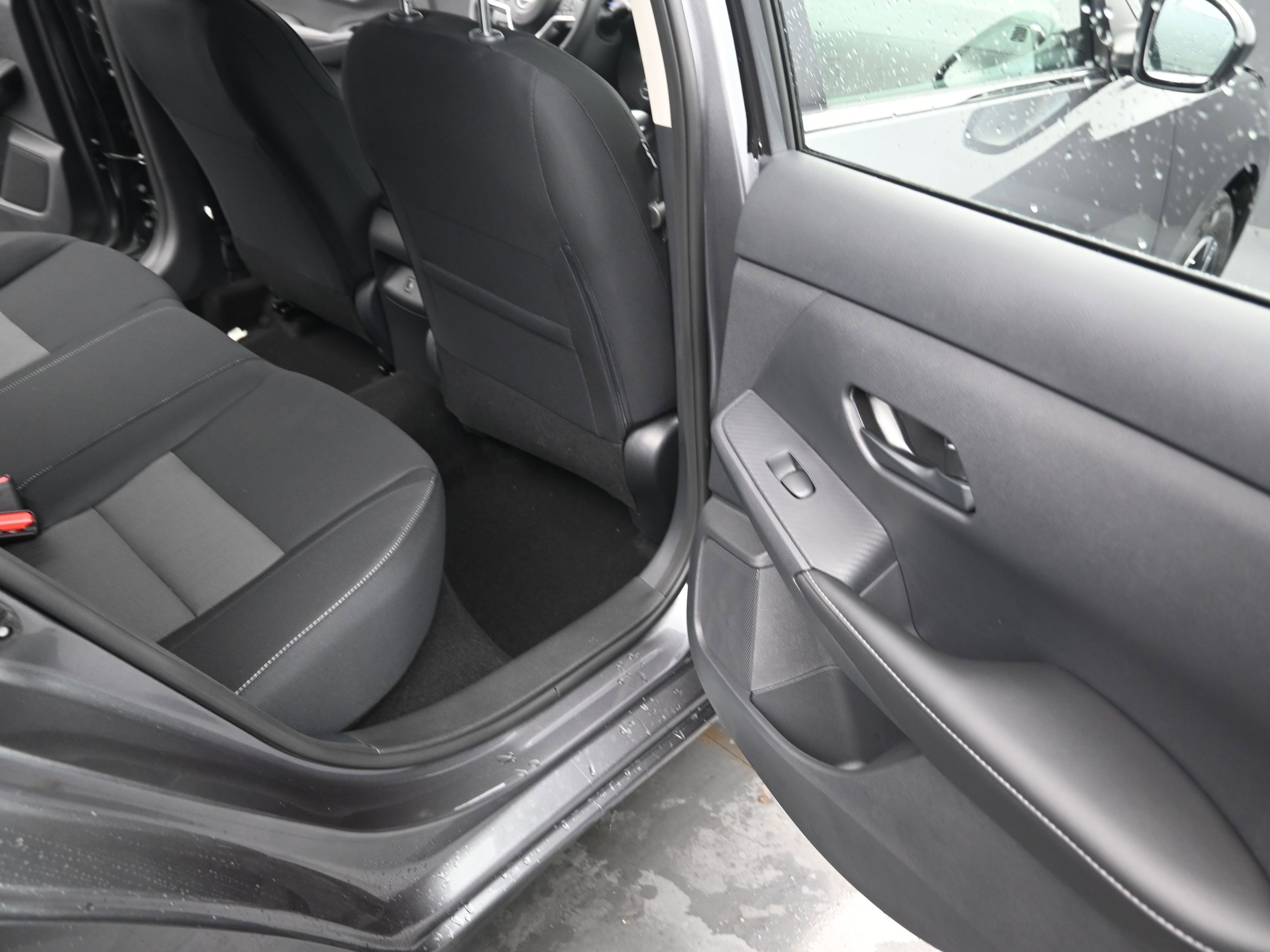 New 2025 Nissan Sentra SV w/ All-Weather Package image 19