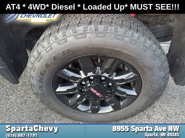 Used 2024 GMC Sierra 2500 AT4 image 25