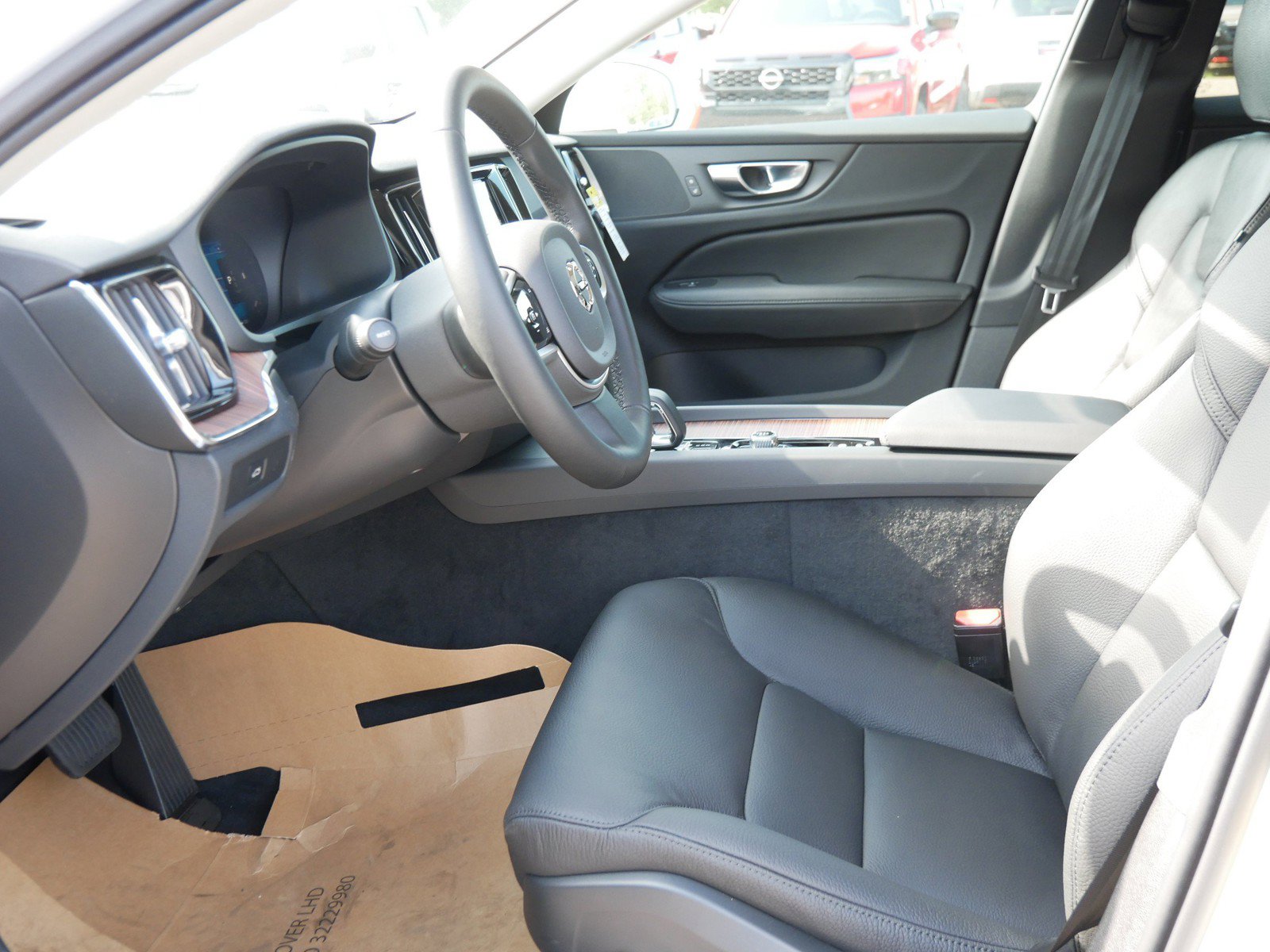 New 2026 Volvo V60 B5 Cross Country Plus w/ Climate Package AWD/4WD image 5