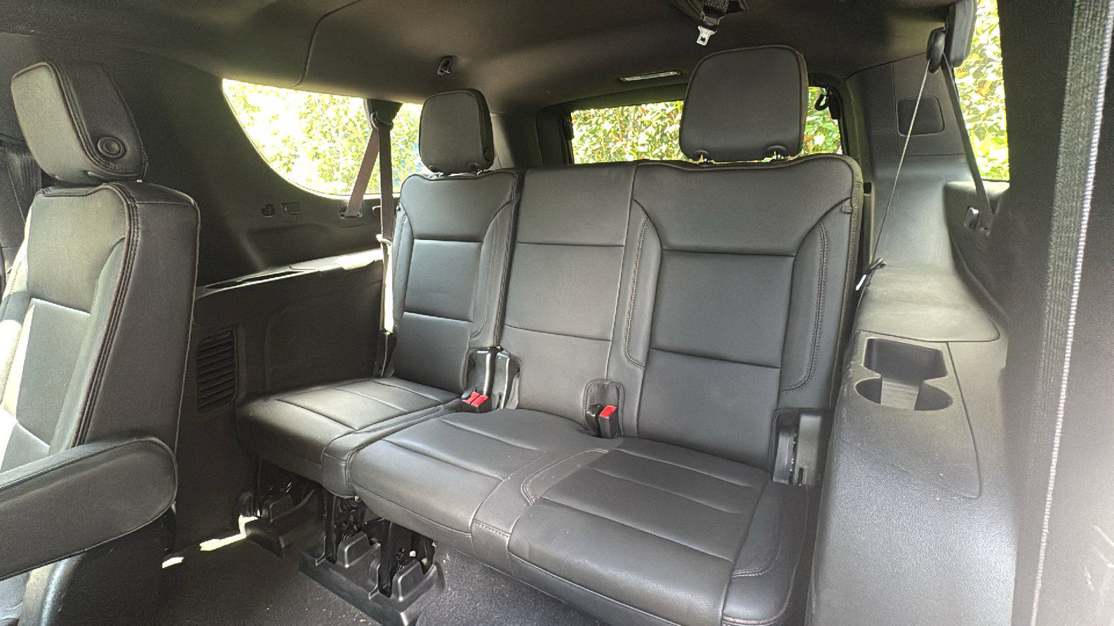Used 2023 Chevrolet Suburban High Country AWD/4WD image 16