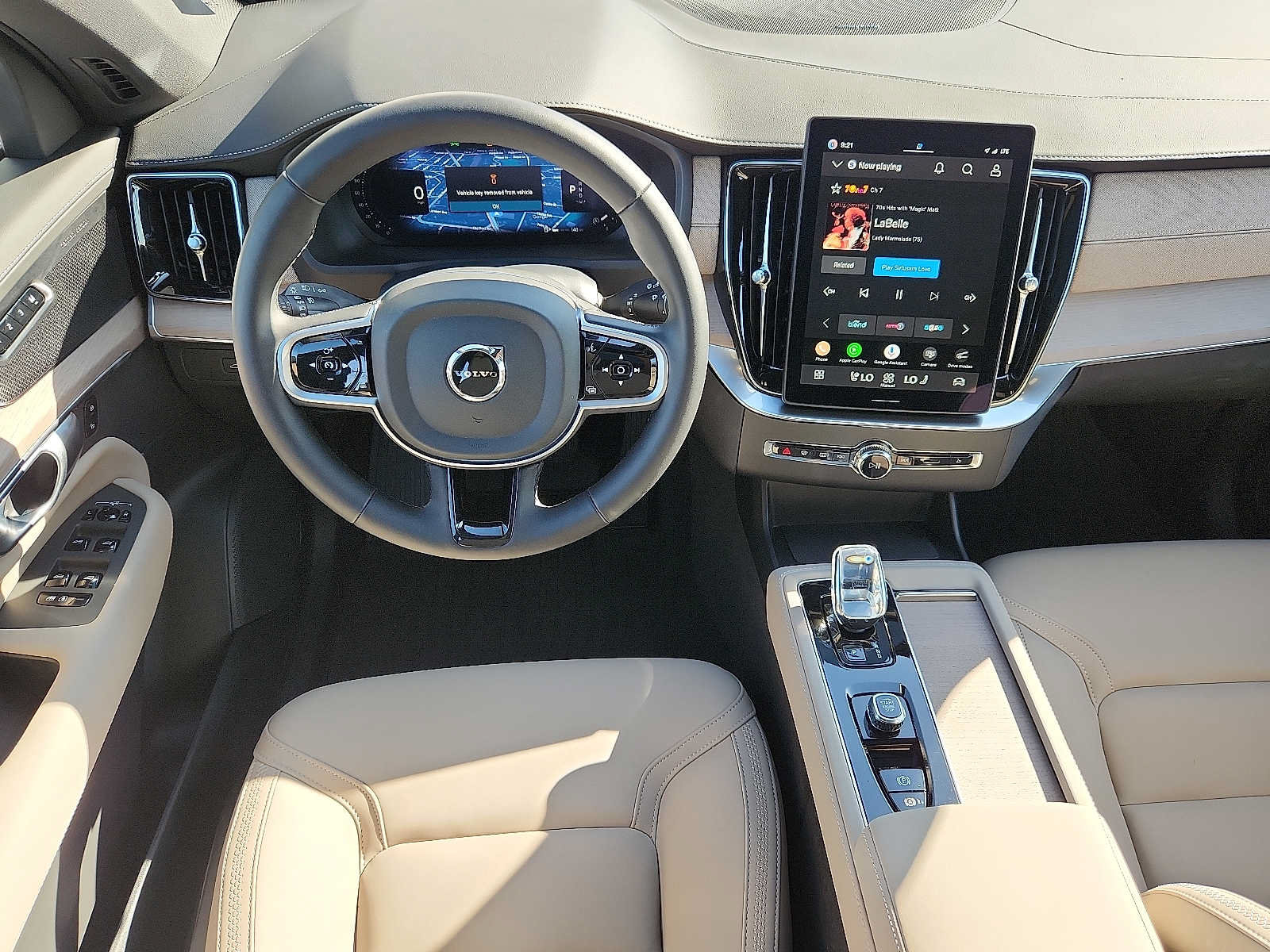 Used 2026 Volvo XC90 B6 Plus w/ Protection Package Premier AWD/4WD image 11