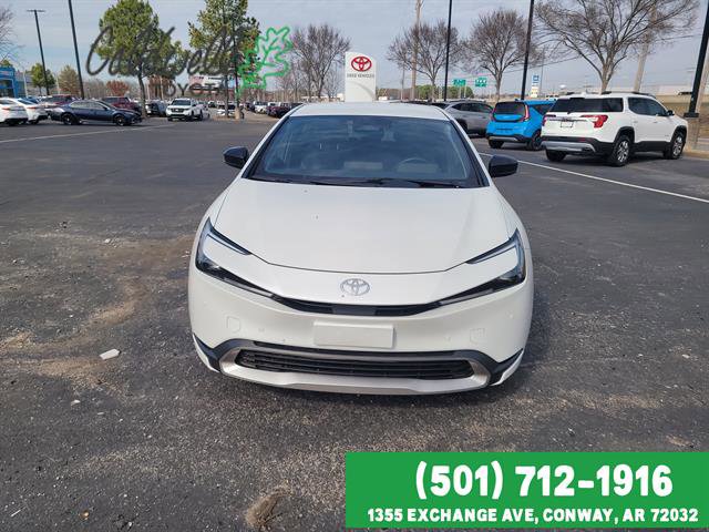 Used 2024 Toyota Prius Prime SE image 2