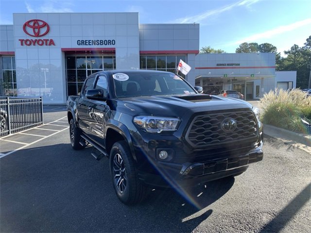 Used 2023 Toyota Tacoma TRD Sport image 2