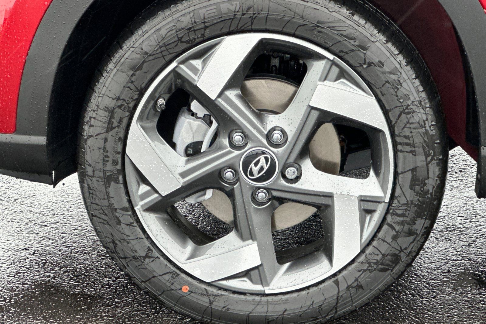 New 2025 Hyundai Venue SEL image 23