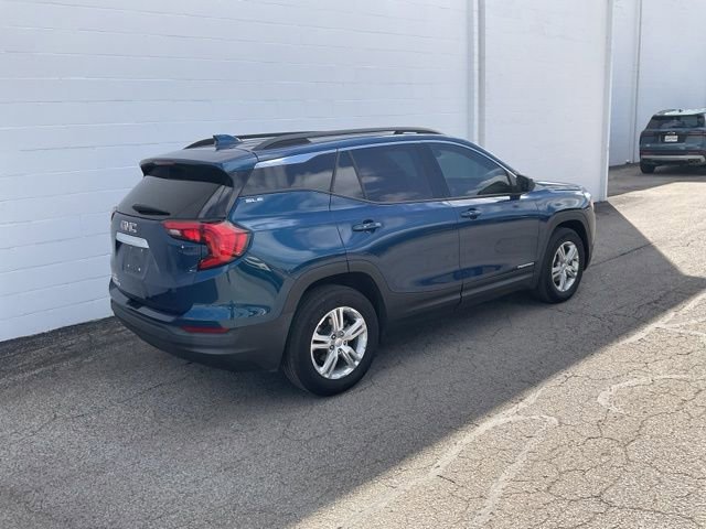 Used 2020 GMC Terrain SLE w/ Driver Convenience Package image 4