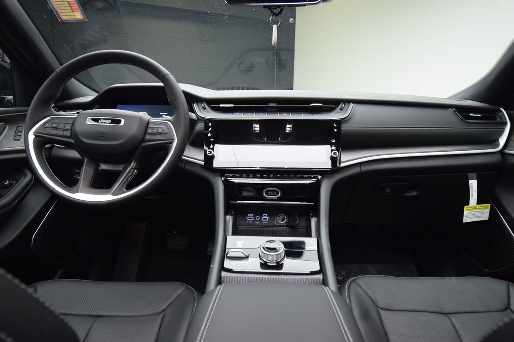 New 2026 Jeep Grand Cherokee L Limited image 41