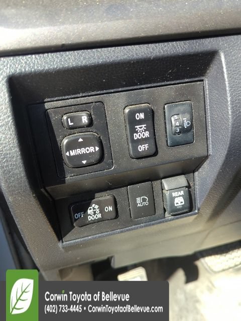 Used 2020 Toyota Tundra SR5 w/ SR5 Upgrade Package AWD/4WD image 28