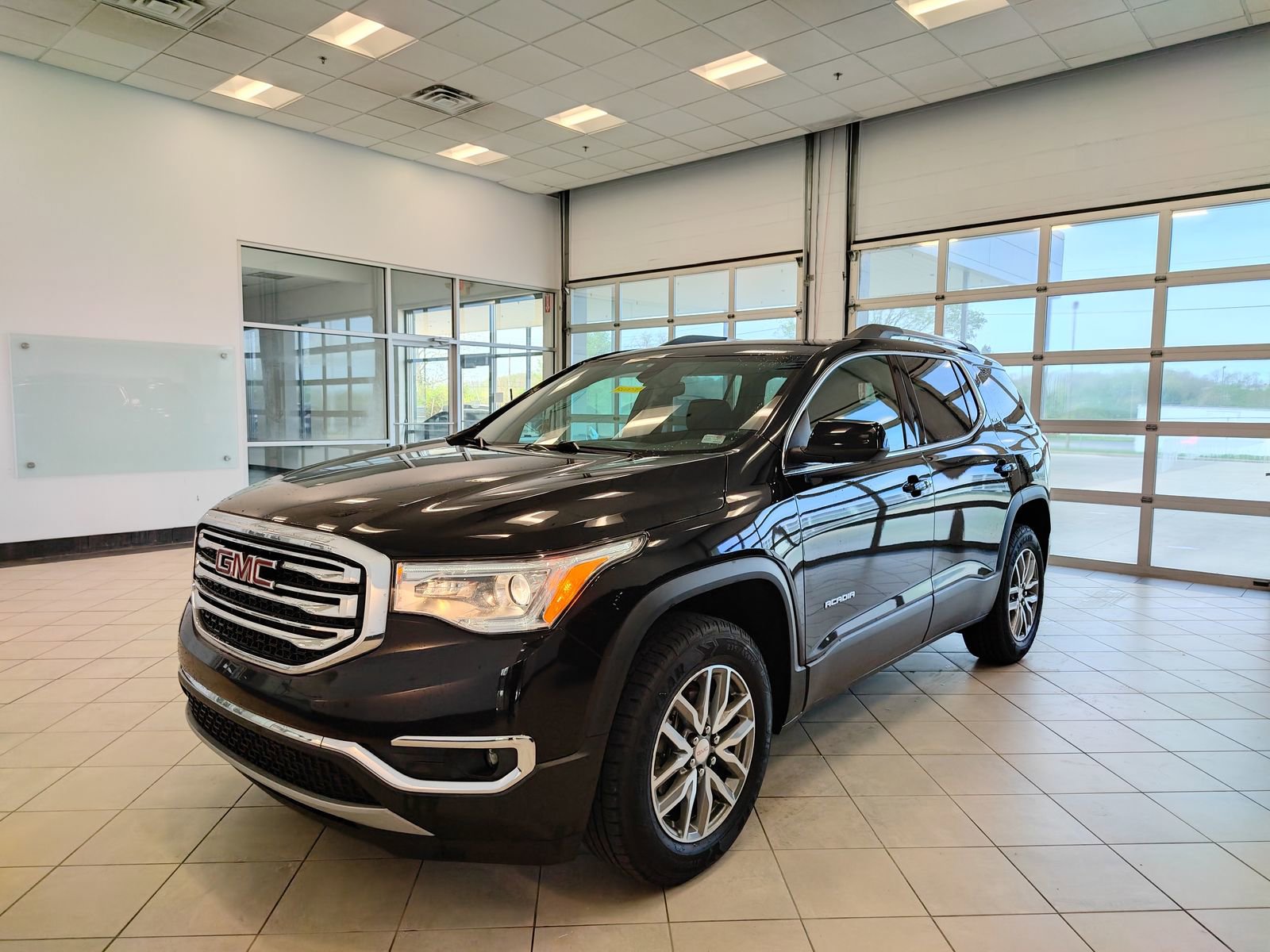 Used 2019 GMC Acadia SLE w/ Driver Alert Package I image 7