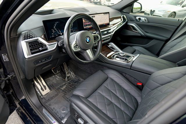 Used 2024 BMW X6 xDrive40i w/ Premium Package image 55