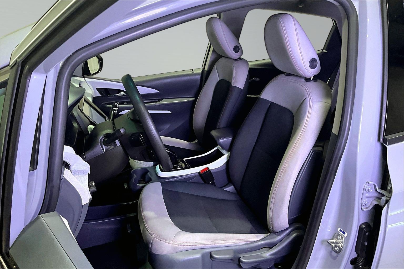 Used 2021 Chevrolet Bolt LT FWD image 21