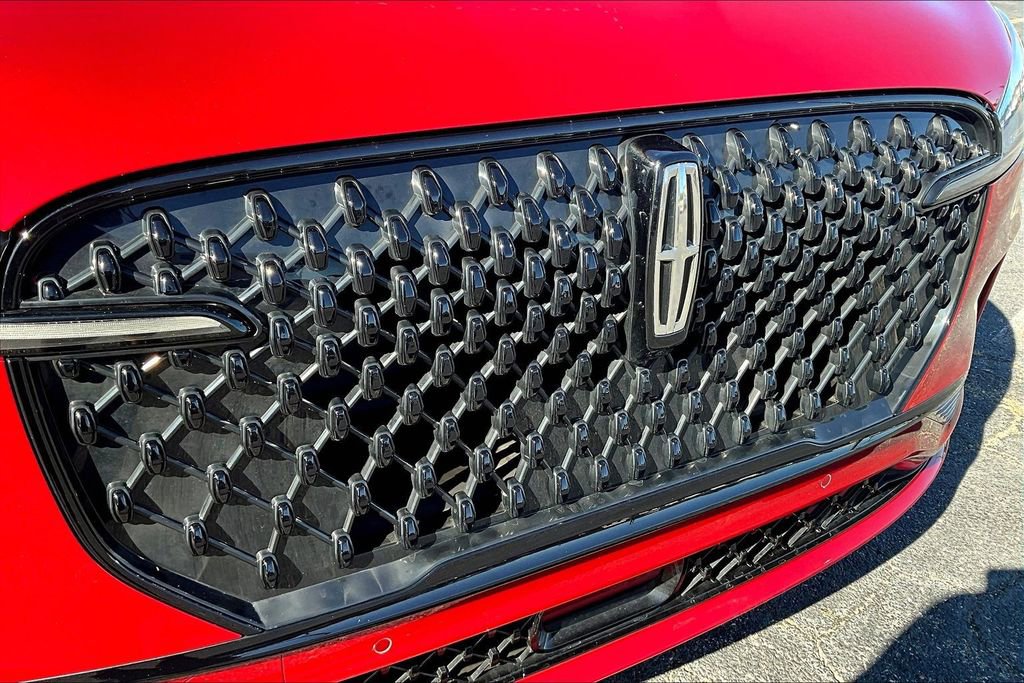 Used 2025 Lincoln Aviator Reserve w/ Jet Appearance Package image 31