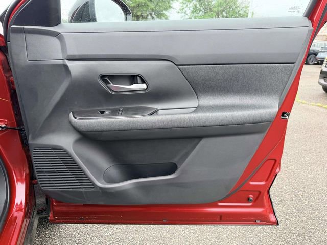 New 2026 Nissan Kicks SV w/ SV Premium Package FWD image 8