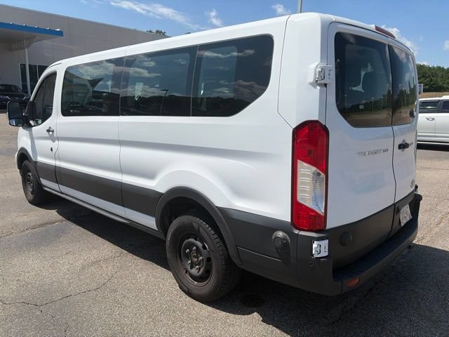 Used 2024 Ford Transit 350 XLT RWD image 4