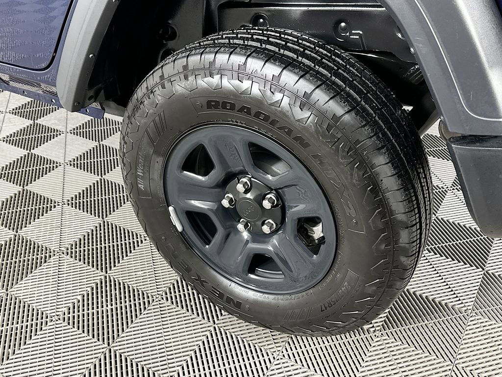Certified 2025 Jeep Wrangler Sport image 40