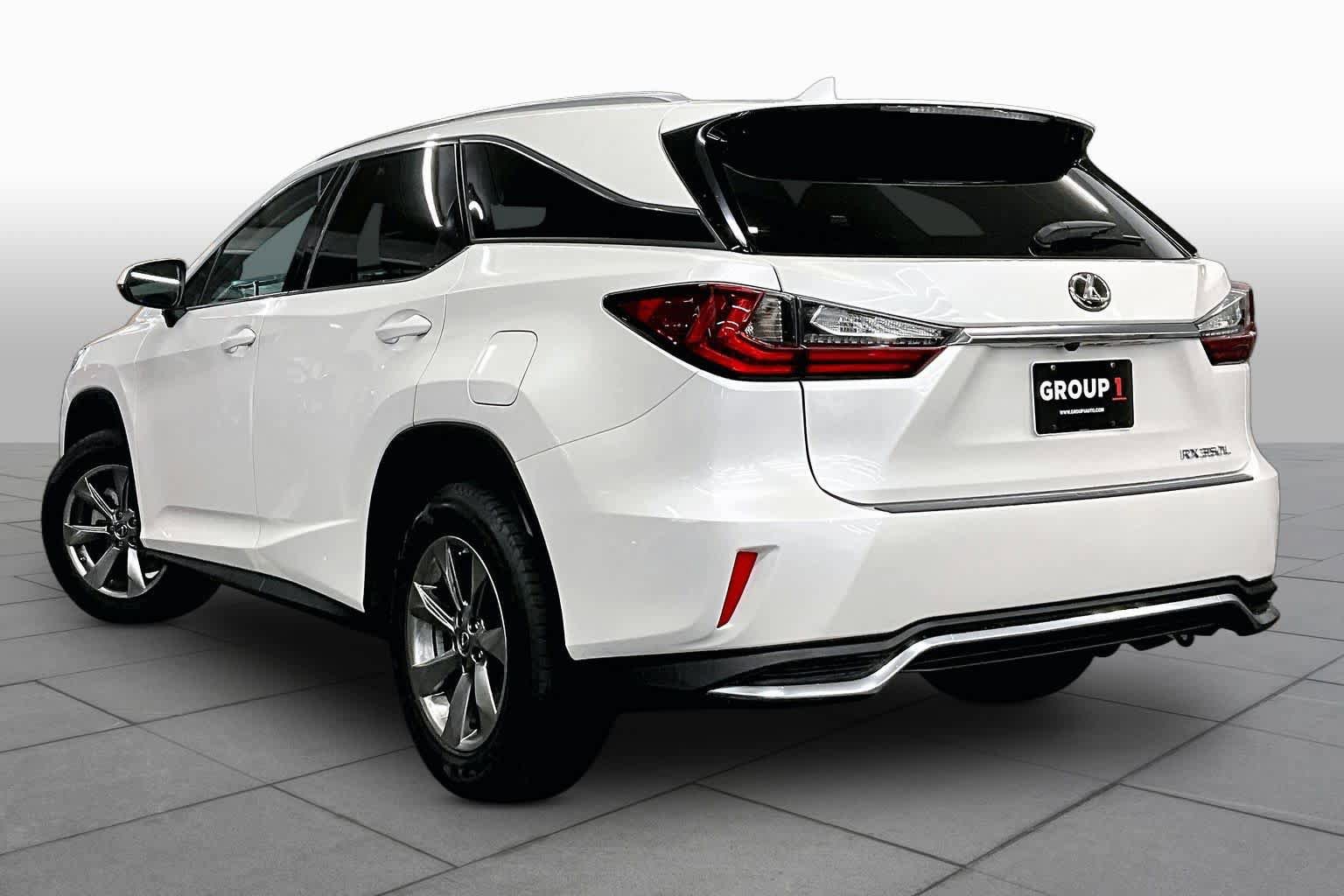 Used 2018 Lexus RX 350L FWD w/ Accessory Package image 11