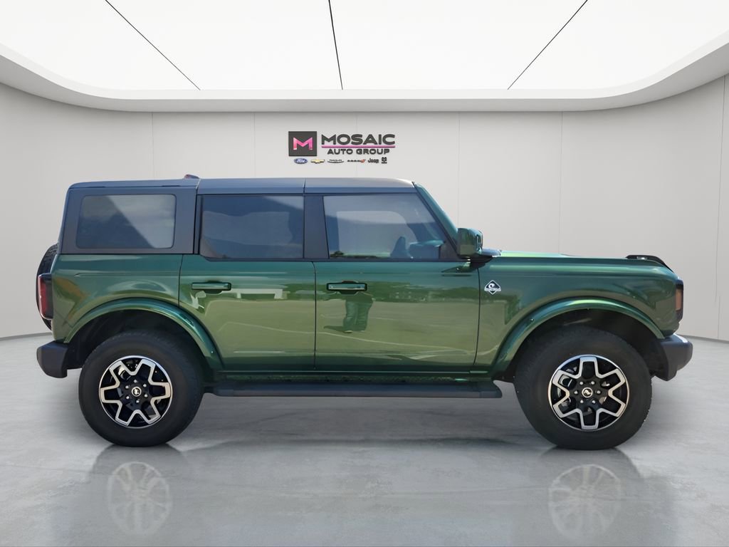 Used 2023 Ford Bronco Outer Banks image 11