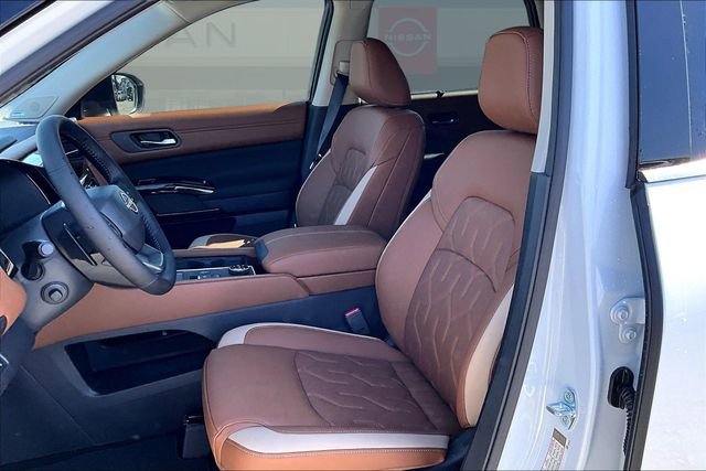 New 2026 Nissan Pathfinder Platinum image 6