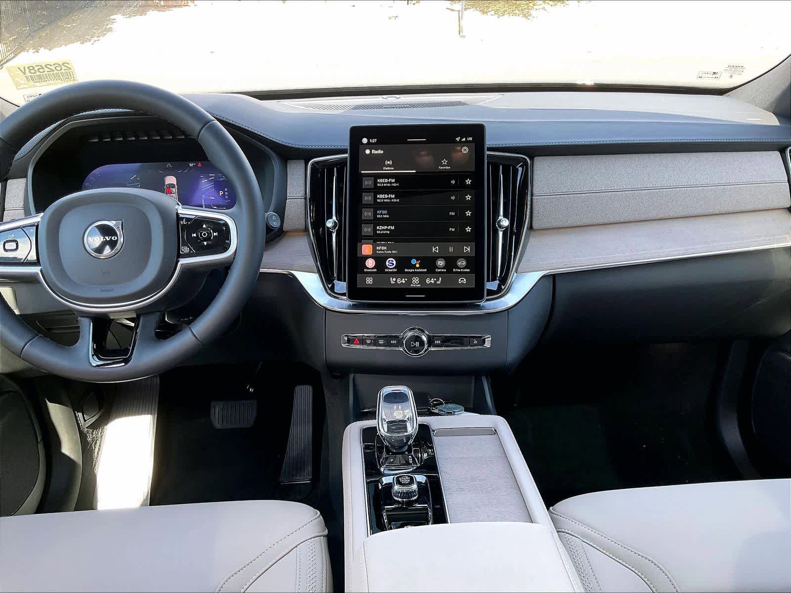 New 2026 Volvo XC90 B5 Plus w/ Protection Package AWD/4WD image 9