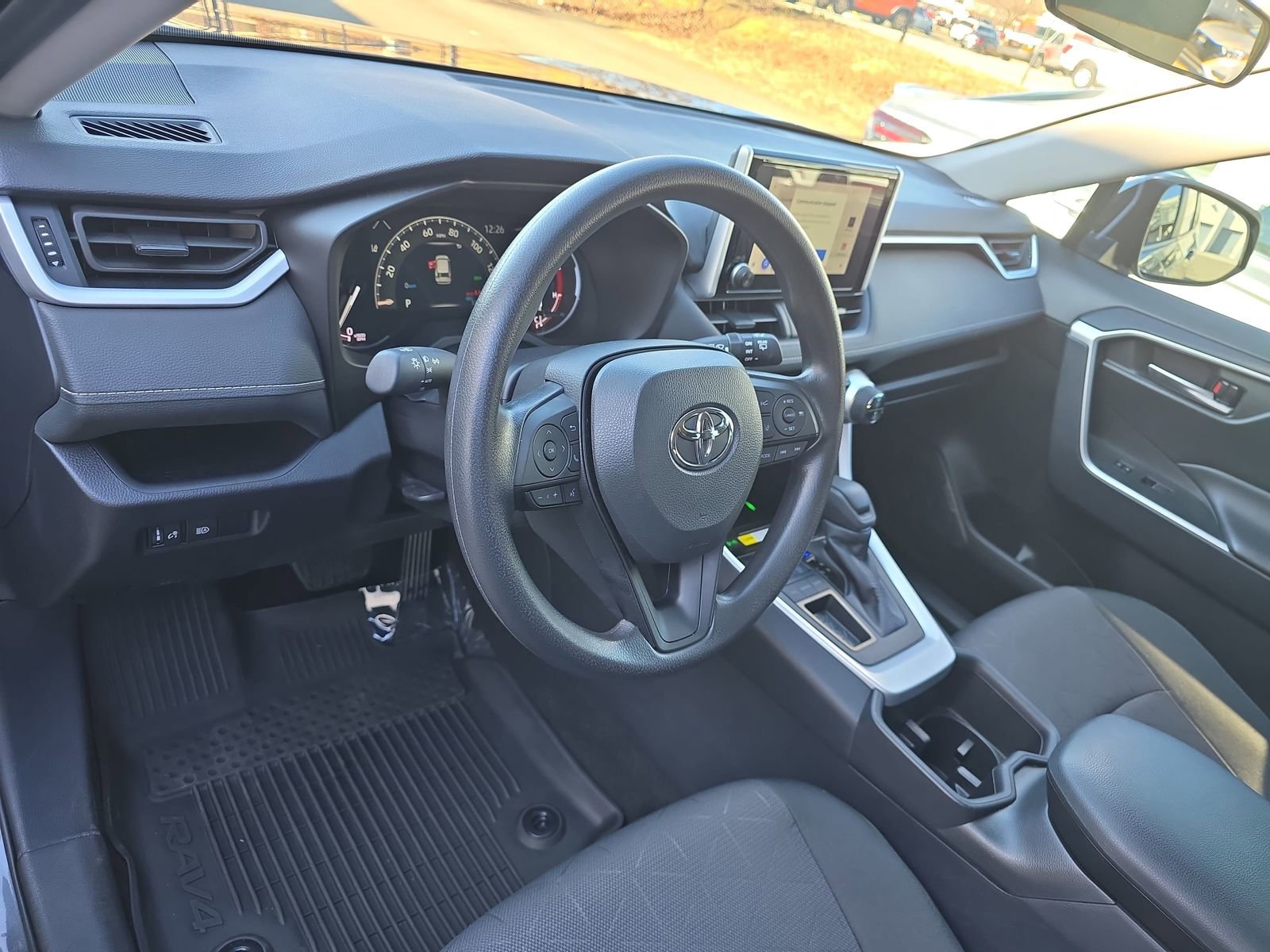 Used 2024 Toyota RAV4 XLE image 21