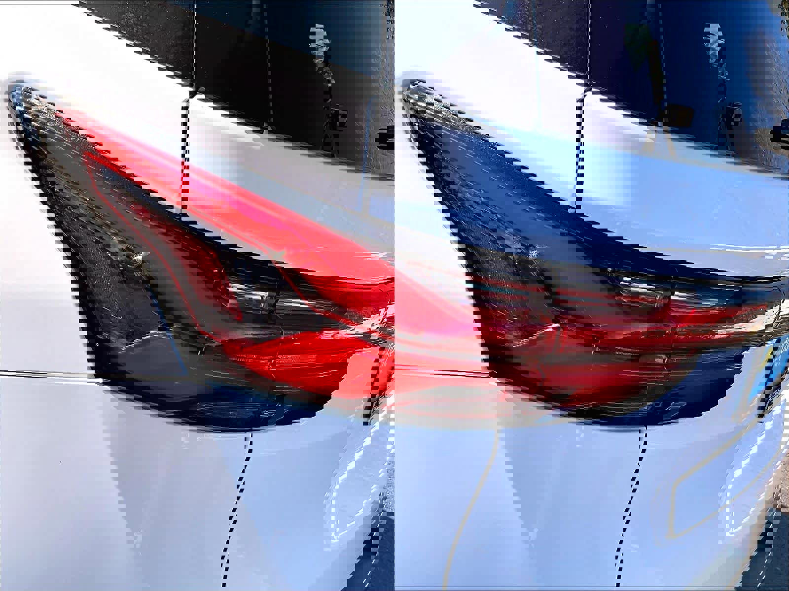 Used 2023 Chevrolet Traverse RS image 35