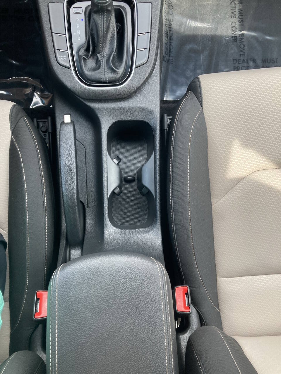 Used 2020 Hyundai Elantra GT FWD image 14