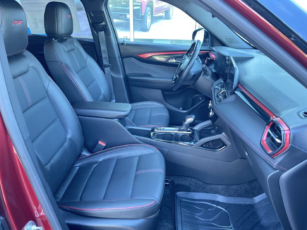 Used 2024 Chevrolet TrailBlazer RS w/ Convenience Package AWD/4WD image 27