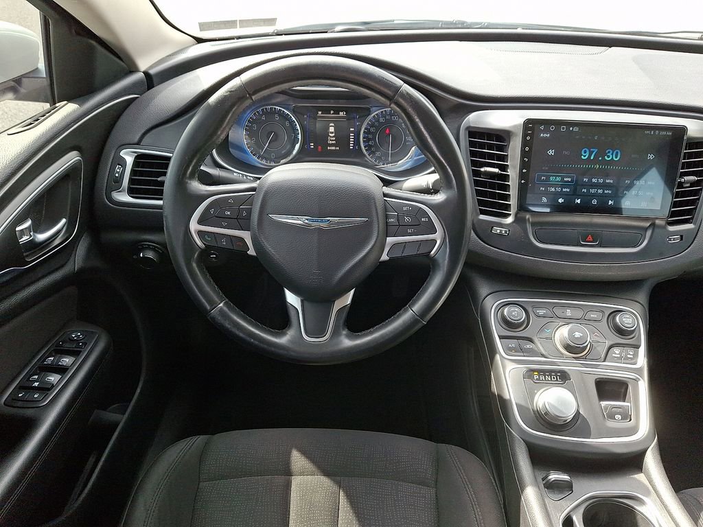 Used 2015 Chrysler 200 Limited w/ Convenience Group image 11