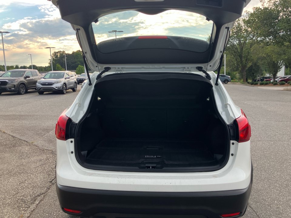 Used 2019 Nissan Rogue Sport S AWD/4WD image 19