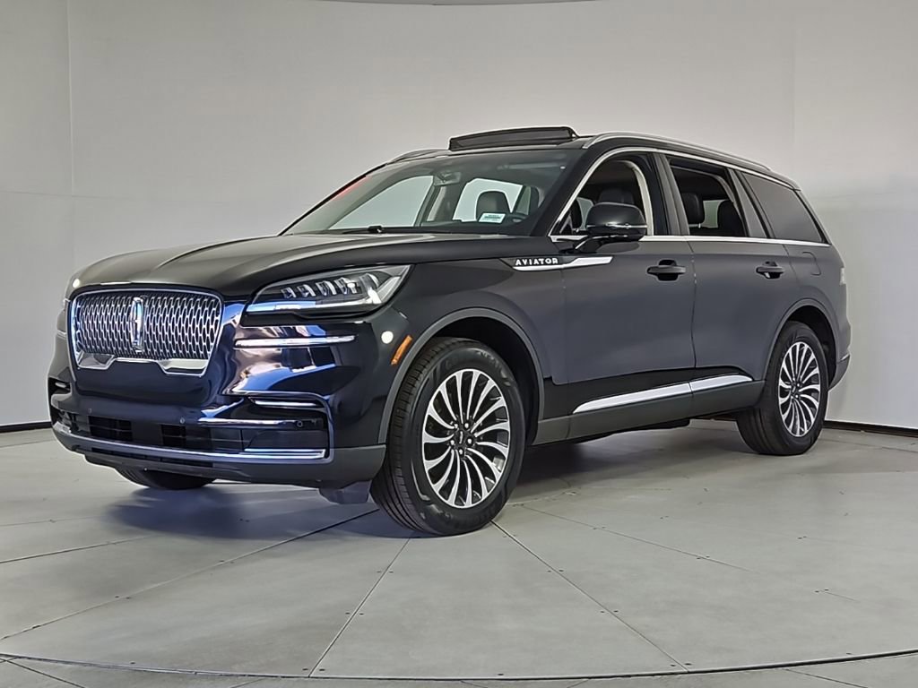 Used 2023 Lincoln Aviator AWD w/ Premium Package image 2