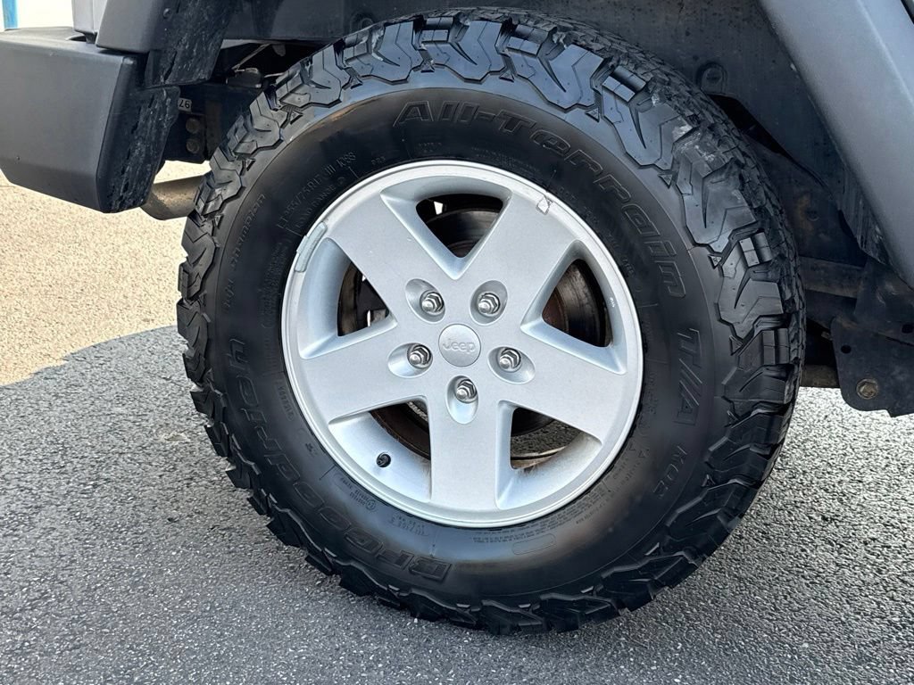 Used 2018 Jeep Wrangler Unlimited Sport S AWD/4WD image 9