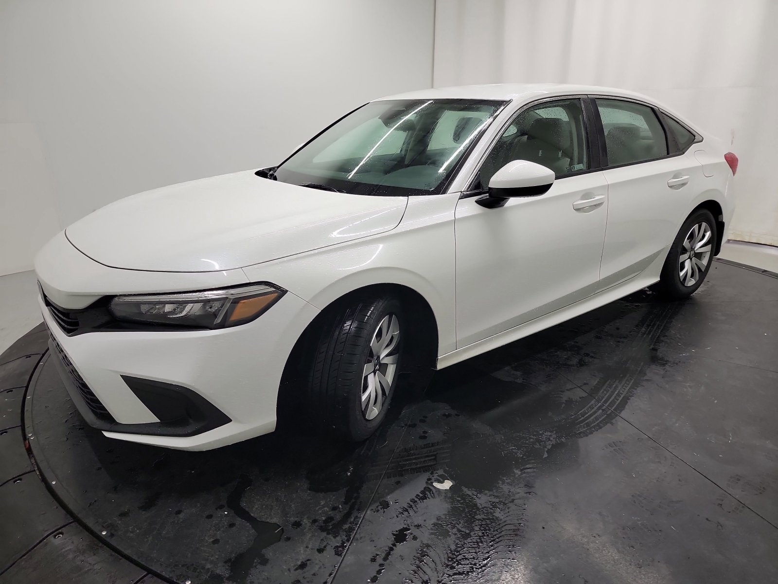 Used 2023 Honda Civic LX image 3