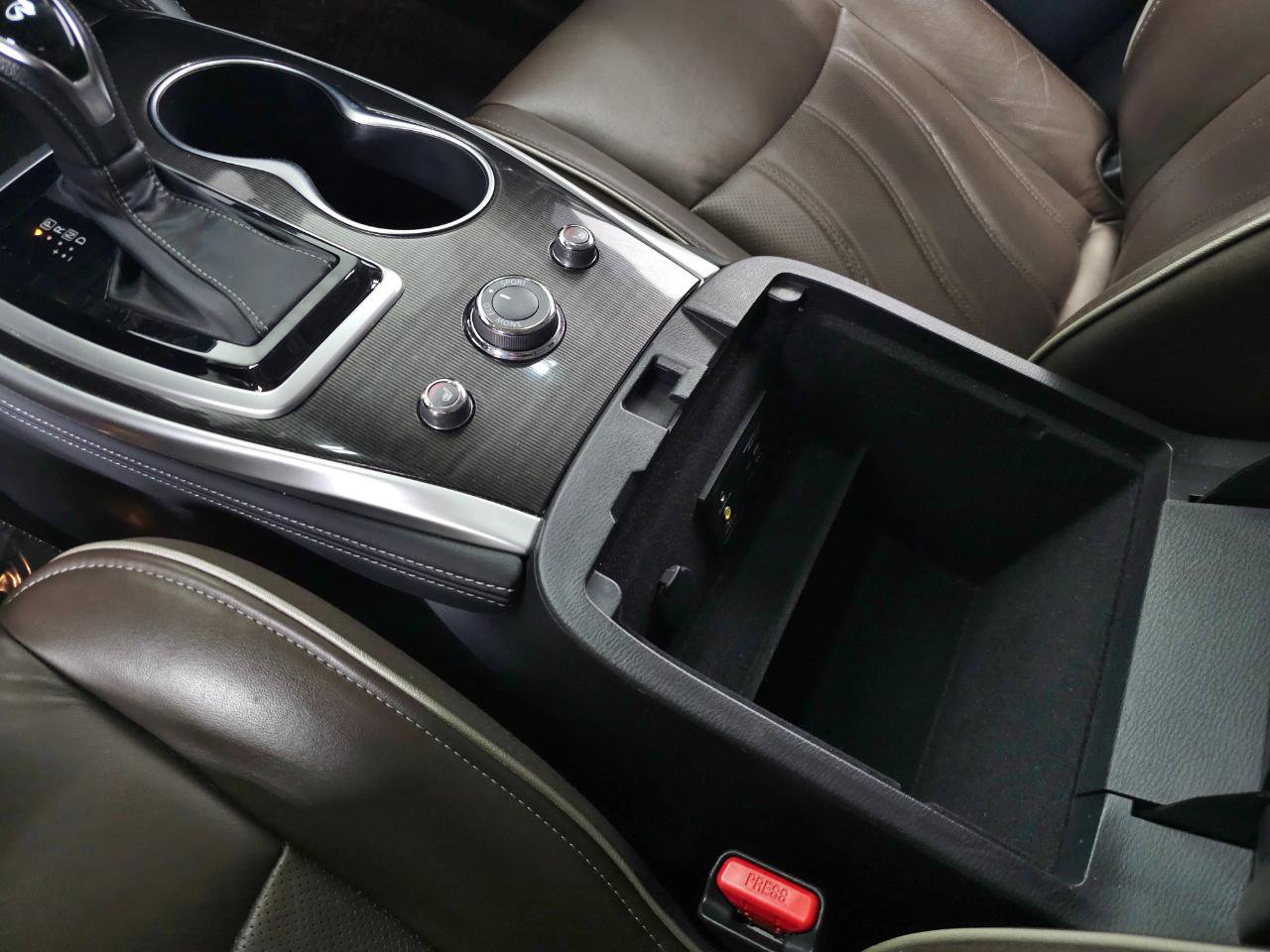 Used 2019 INFINITI QX60 Luxe w/ Essential Package image 34