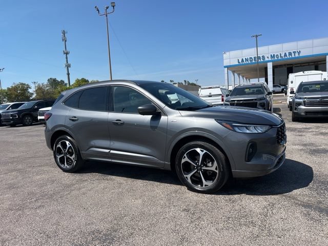 Used 2023 Ford Escape ST-Line Select w/ Tech Pack #2 AWD/4WD video 1