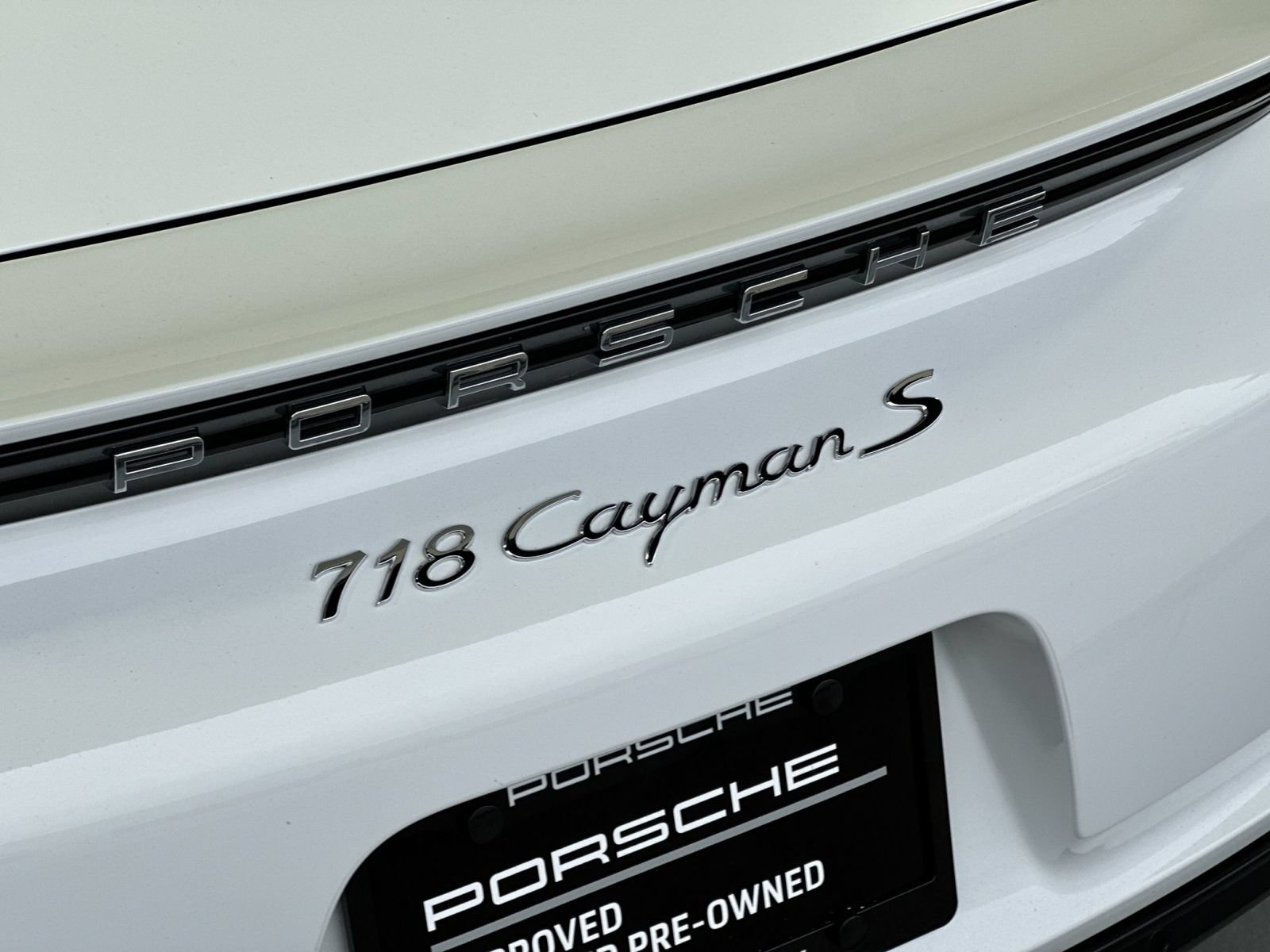 Certified 2017 Porsche 718 Cayman S RWD image 31