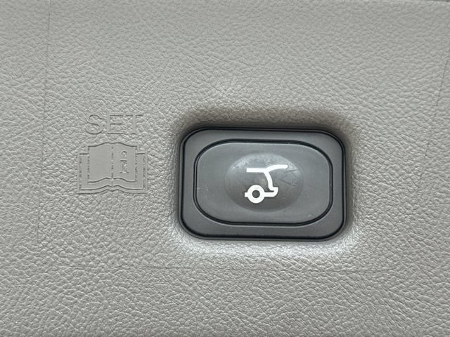Used 2023 Lincoln Nautilus Reserve w/ Equipment Group 201A AWD/4WD image 18