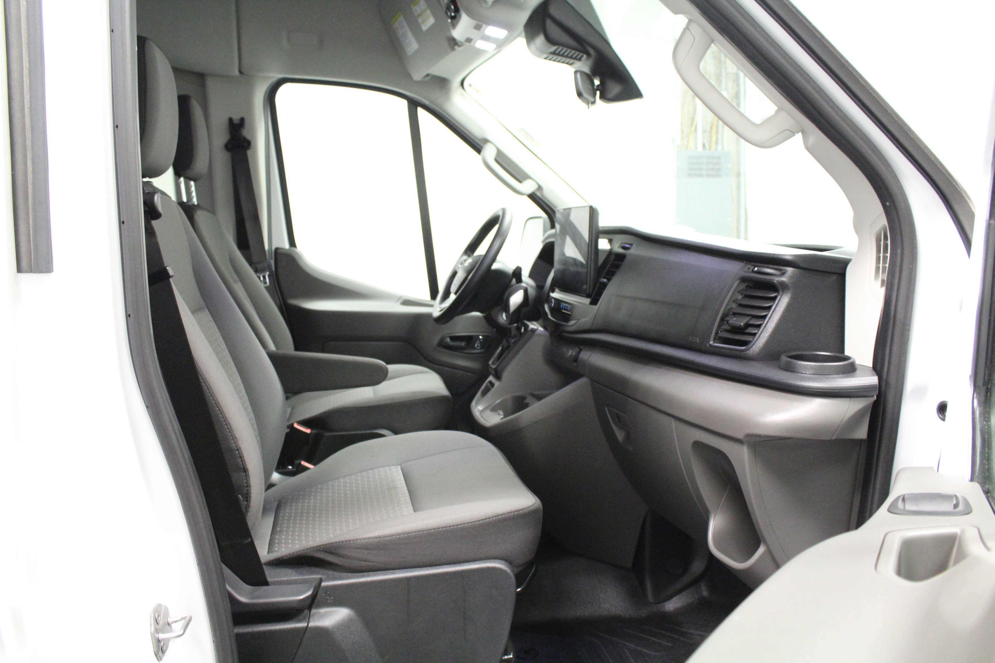 Used 2024 Ford Transit 350 XL image 15