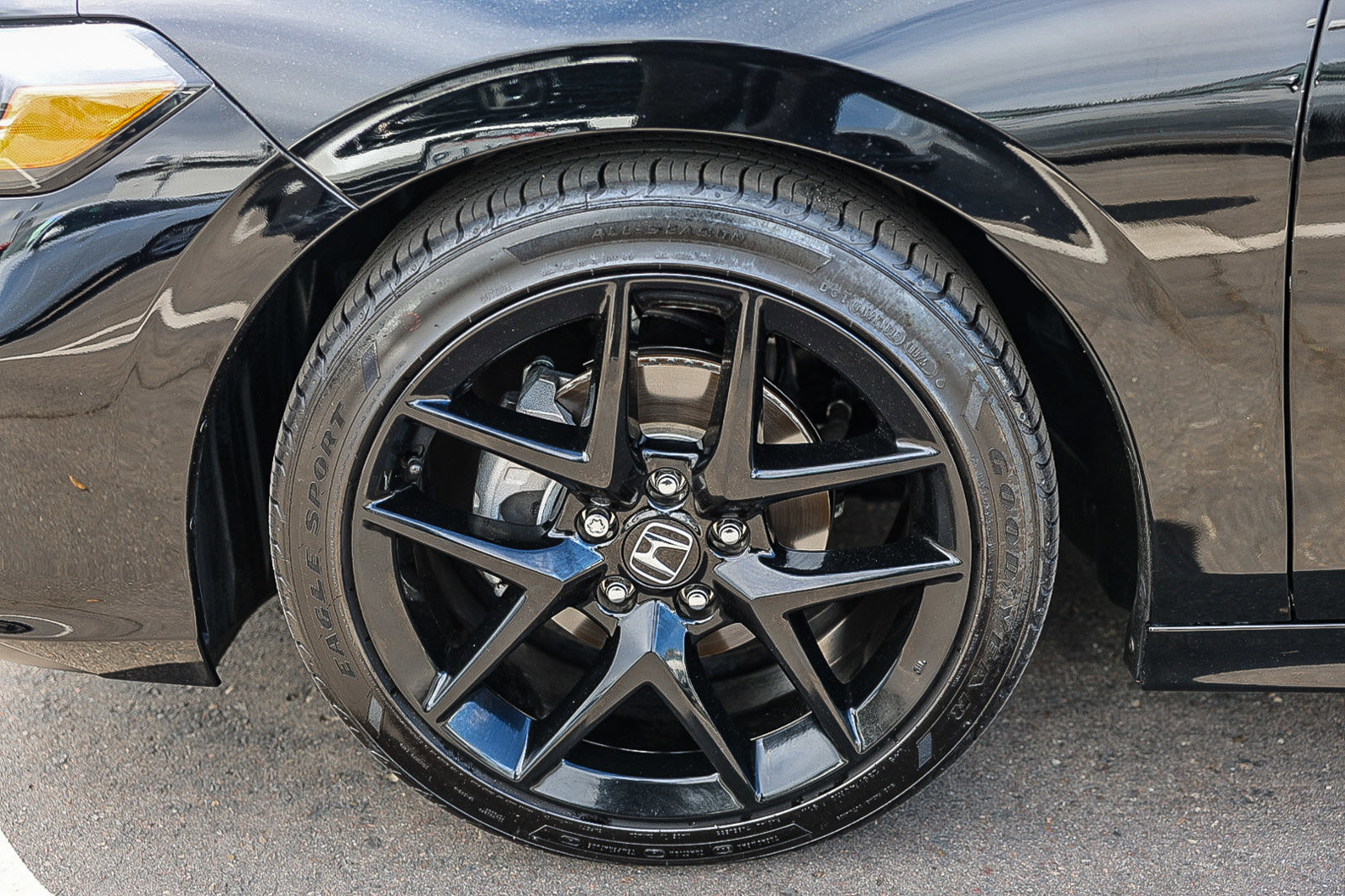 Certified 2025 Honda Civic Sport image 29