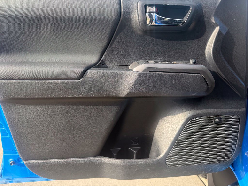 Used 2019 Toyota Tacoma TRD Pro AWD/4WD image 10