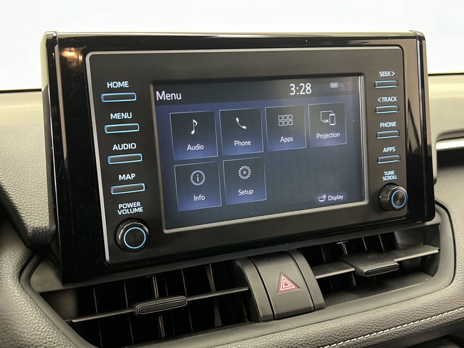 Used 2019 Toyota RAV4 LE w/ All Weather Liner Package AWD/4WD image 17