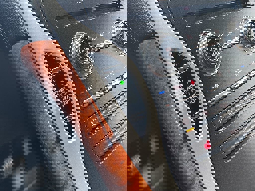 Used 2019 Lincoln Nautilus Select image 24